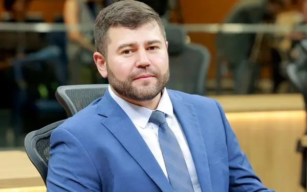 Amilton Filho, deputado de Goiás, morreu em acidente na BR-050 em Cristalina no sábado. É triste ver uma trajetória con…