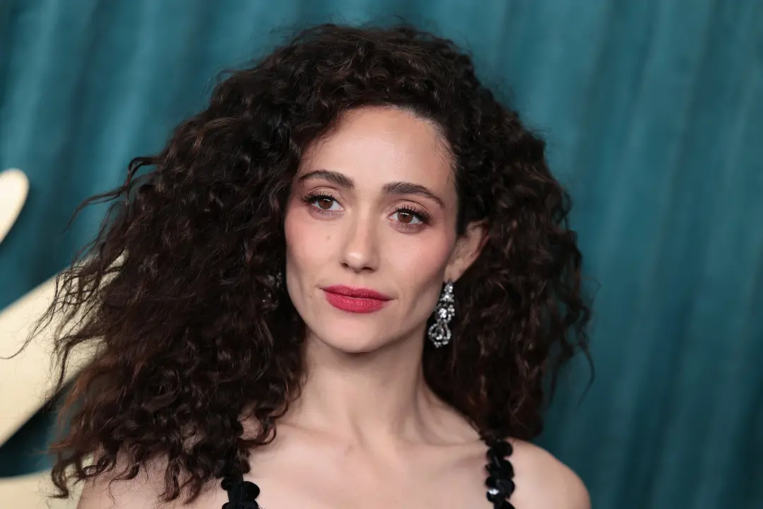 Emmy Rossum, que interpretou Fiona Gallagher em Shameless por quase uma década, comentou que os papéis desnudos na séri…