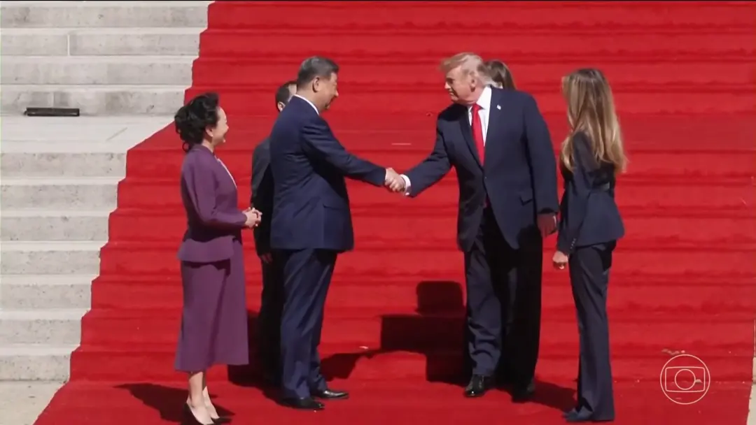 China e EUA reduziram tarifas sobre 60 bilhões de dólares em mercadorias entre os dois países. A redução recíproca libe…