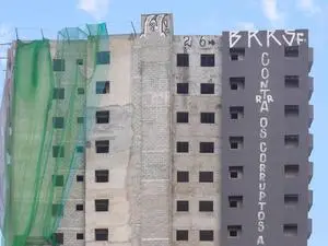 Mais altos, prédios irregulares se espalham por bairros de São Paulo. Isso mostra falta de fiscalização e planejamento …