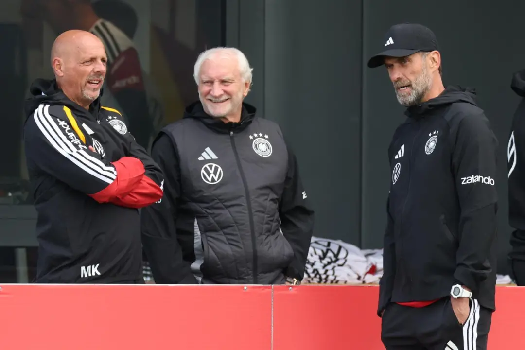 Klopp fez um teste com 44 jogadores na Seleção Alemã na Liga das Nações, dividindo em dois grupos. A ideia era avaliar …
