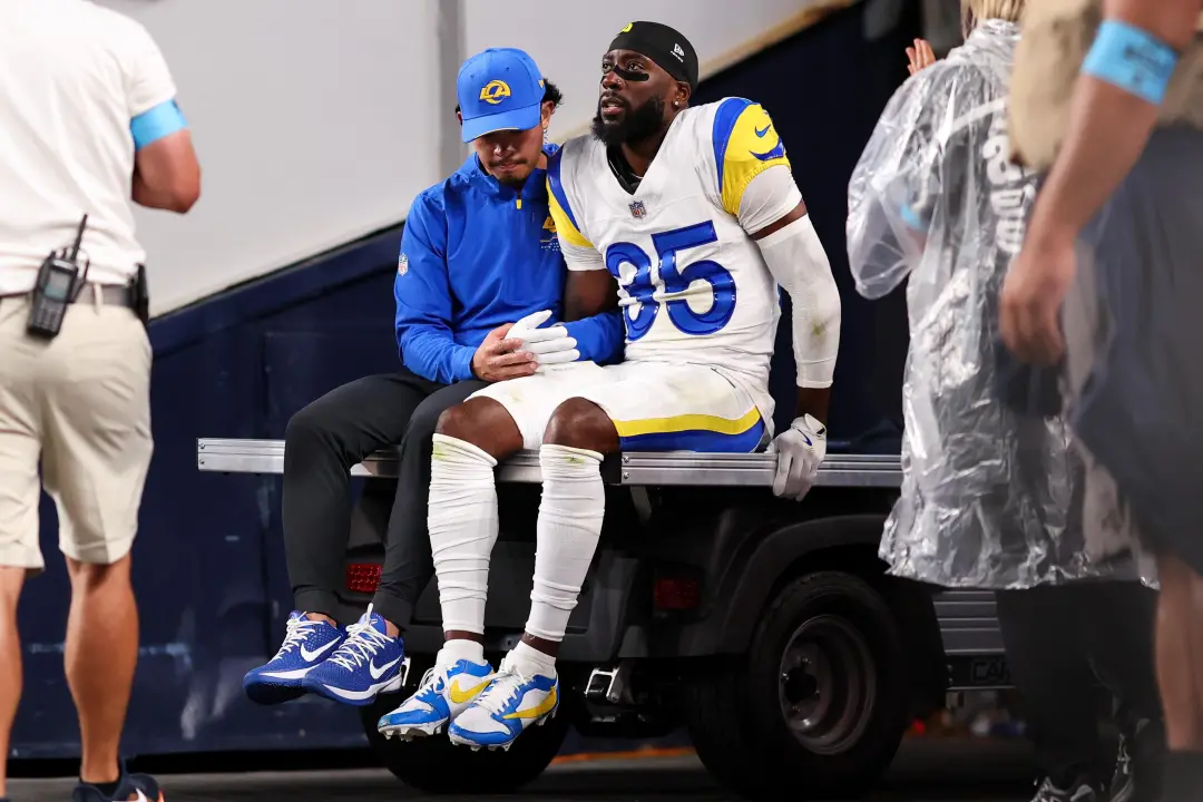 Denver, Broncos, 26 a 30, resultado do jogo contra os Rams. Mesmo com grande domínio no ataque, a derrota mostra que o …