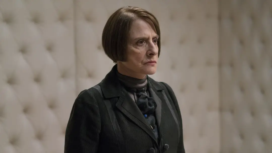 Dracula e Frankenstein, numa cruzada de 27 episódios da Showtime, merece tanto destaque quanto a American Horror Story.…