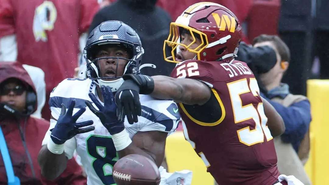 Sonny Styles, linebacker dos Commanders, teve uma semana forte, com cinco tackles e uma intercepção na vitória contra S…