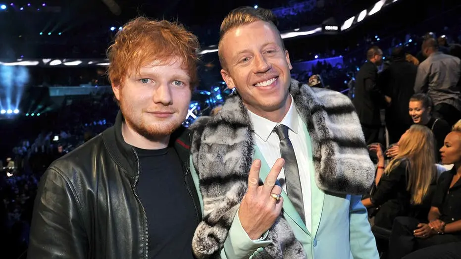Kathy Griffin disse que Ed Sheeran deveria ter mandado Robert Kraft se ferrar após ele barrar Macklemore no Gillette St…