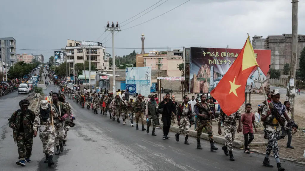 Exército etíope acusou Eritreia e Sudão de apoiar grupos rebeldes em Tigray enquanto os confrontos se intensificavam. E…
