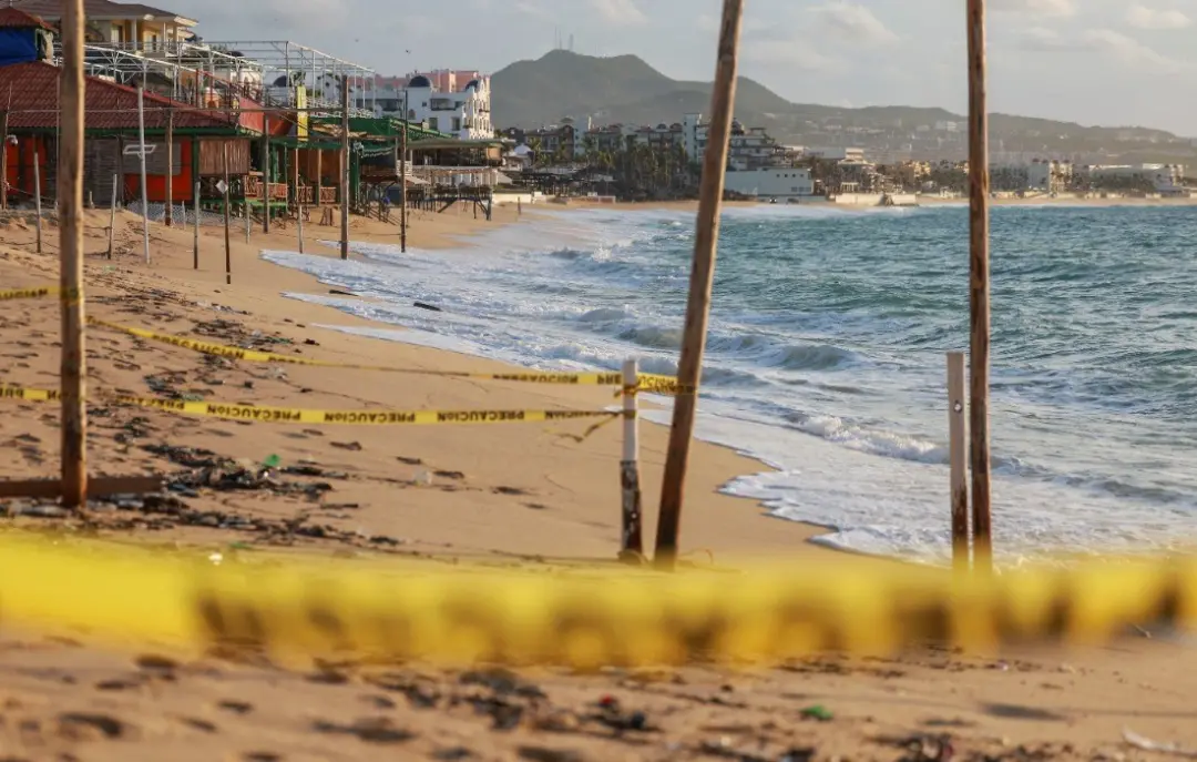 Furacão Polo, categoria 3, deve bater na costa da Baja California Sur com ventos de 97 a 129 km/h. A gente vê que em de…