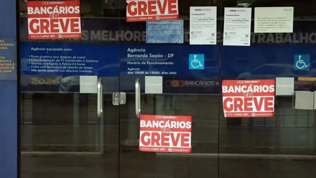 Fechamento de agências da Caixa por greve já marca 18 dias, prejudicando clientes do Minha Casa, Minha Vida e paralisan…