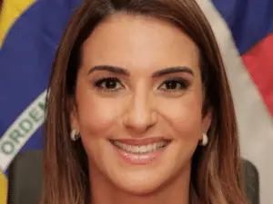 Deputada do PL sofreu infarto durante campanha na Bahia e precisou ir para a UTI. É preocupante ver a saúde dessas pess…