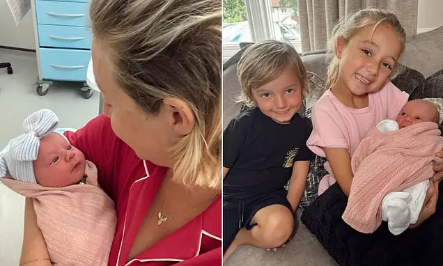 Kelsey Parker e Will Lindsay compartilharam fotos com a bebê que nasceu, um ano depois da perda do filho Phoenix. Ver e…