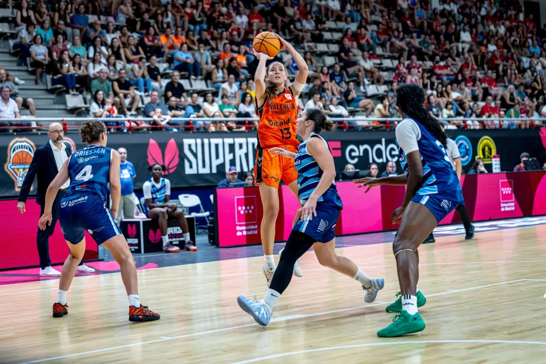 Valencia Basket levantou sua quarta Supercopa da Espanha ao vencer o Leganes por 76 a 64. É bom ver o time ganhando tít…