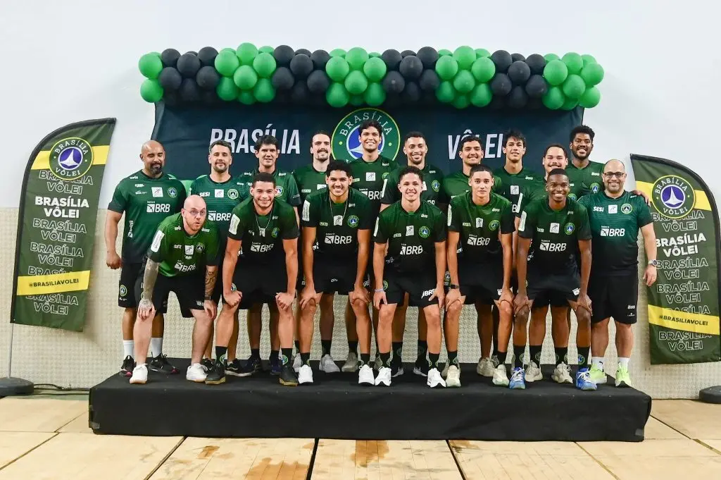 Brasília Vôlei apresentou os elencos masculino e feminino para a nova temporada, misturando atletas da base com nomes e…