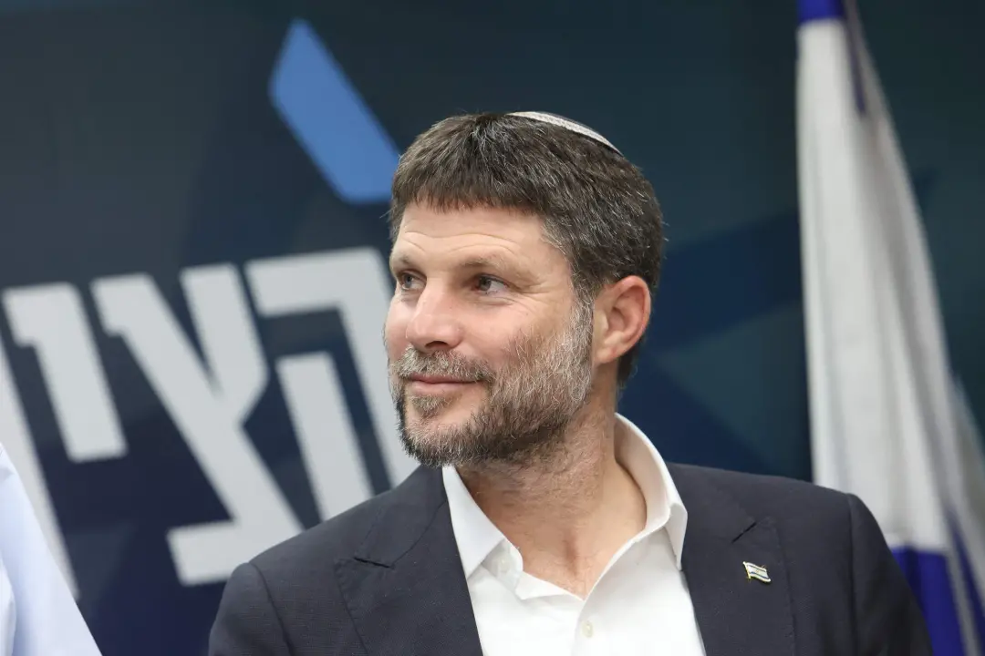 Ministro israelense Smotrich disse que militares devem entrar em guerra na Cisjordânia e repetir o que foi feito em Gaz…