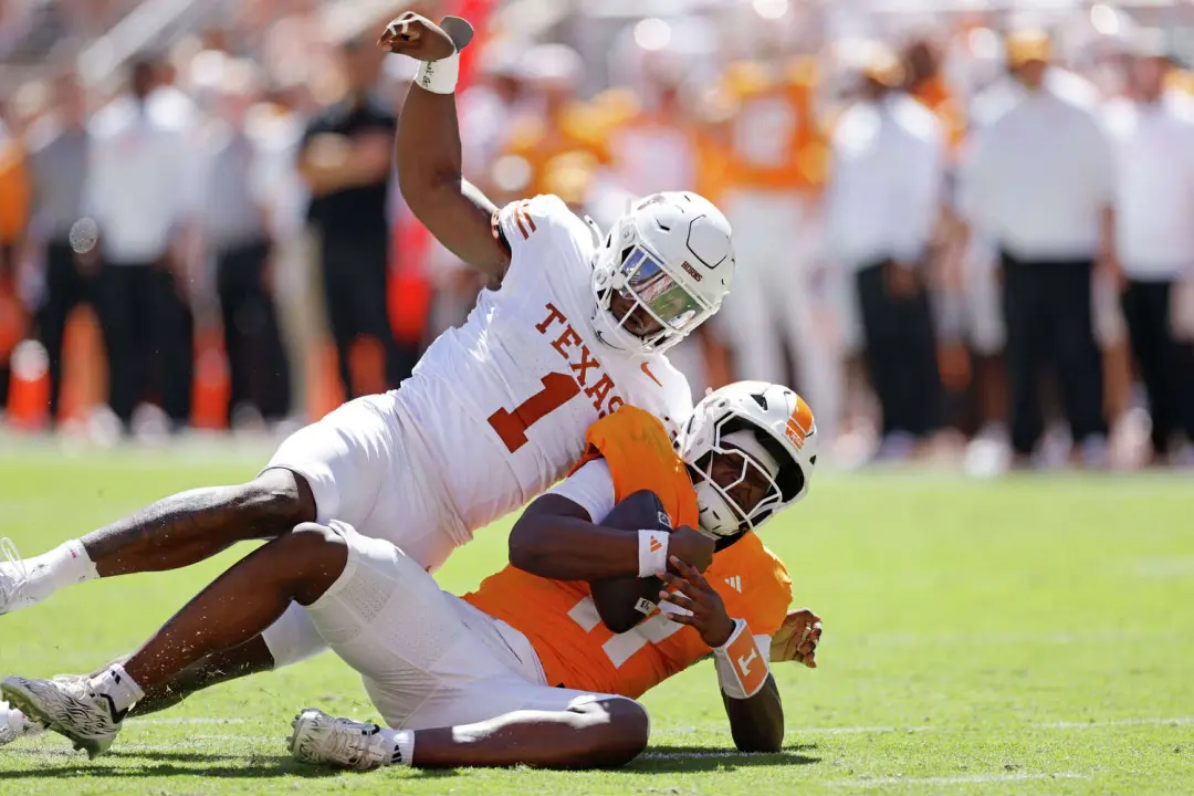 Texas venceu o Tennessee por 20 a 17 em Knoxville, passando no teste SEC. A defesa dominou e o Arch Manning acertou nos…