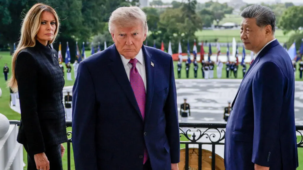Três coisas marcantes na semana: reunião de Trump com Xi, visita do Papa à França e as inundações em Bangkok. Esses eve…
