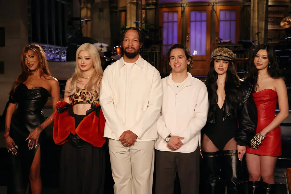 Oregon-USC terminou 15 minutos atrasado, fazendo o SNL começar com 16 minutos de atraso em muitas áreas. O atraso mostr…