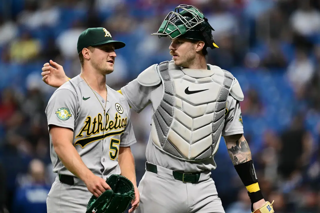 Athletics tem apenas dois jogos restantes na temporada. A equipe enfrenta um colapso após lesões e um arremesso fraco, …