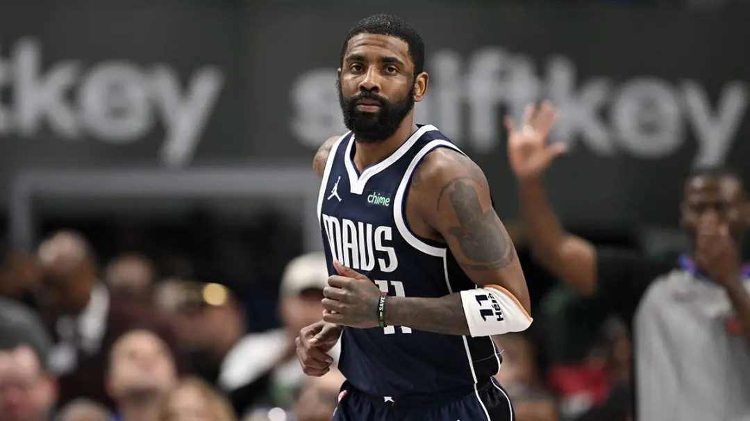 Kyrie Irving fala sobre a permanência no Dallas Mavericks mesmo com a mudança caótica no time. Ele reconhece a turbulên…