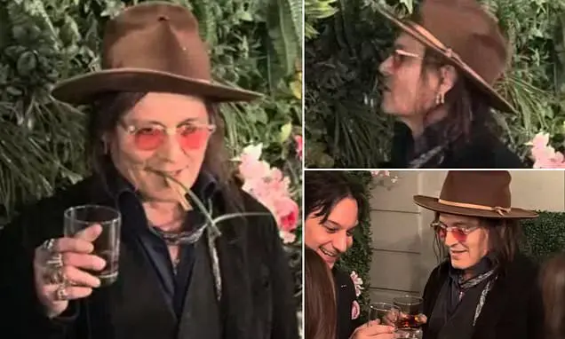 Johnny Depp, com 63 anos, brindou no Park MGM durante o festival de bebidas em Las Vegas. É um cenário de ostentação, e…