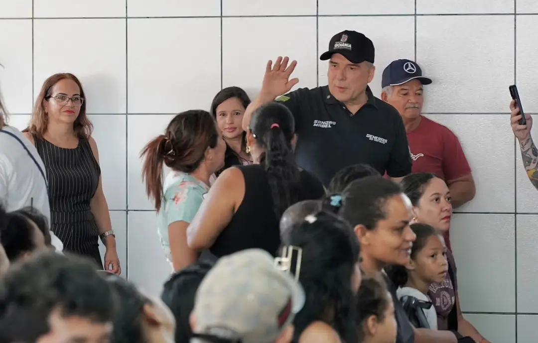 Mabel vistoriou o Mutirão no Residencial Buena Vista em Goiânia, acompanhando serviços de oftalmologia e saúde ampliada…