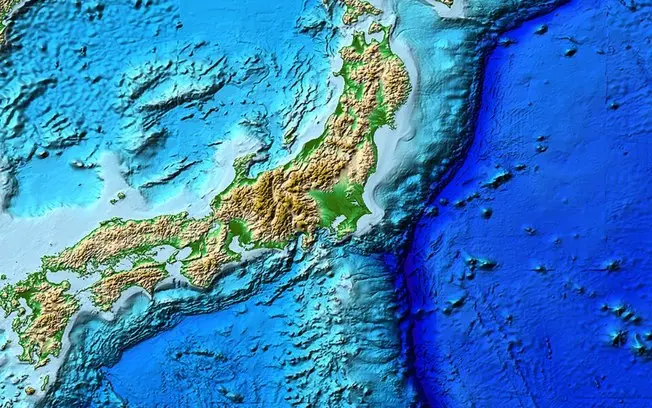 Fossa submarina ao largo do Japão tem profundidade comparável ao Everest e pode gerar tsunami de 38 metros. A tensão na…