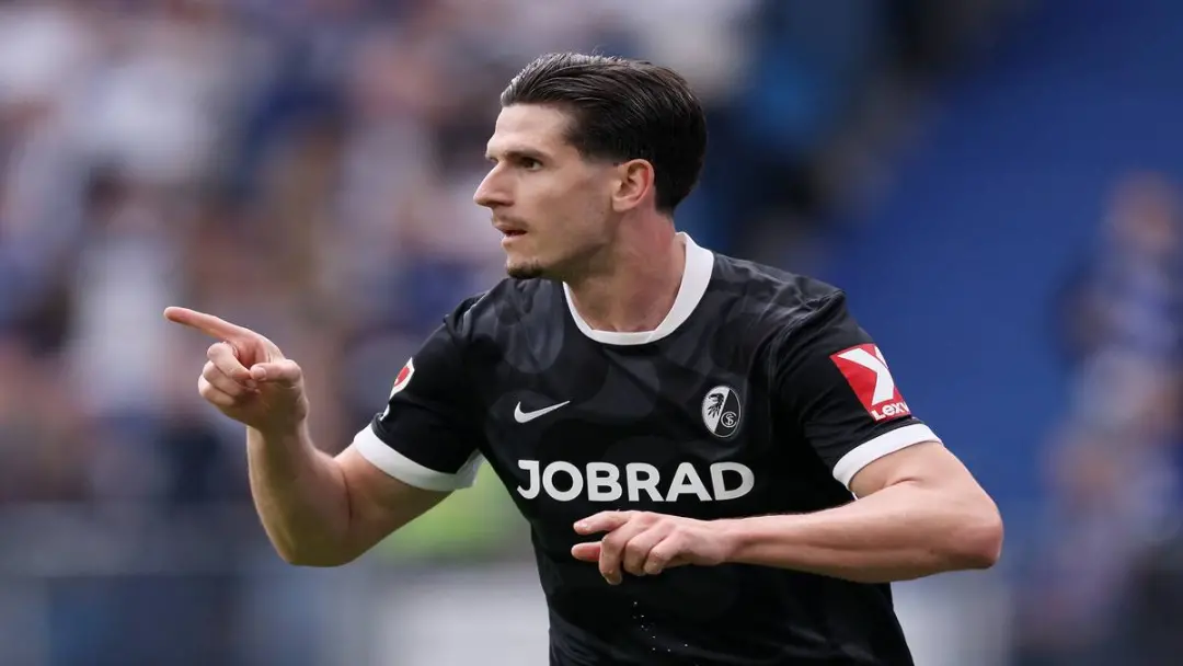 Matanovic, atacante do Freiburg, está no radar do Manchester United, com seis gols em sete jogos pelo clube alemão. Ess…