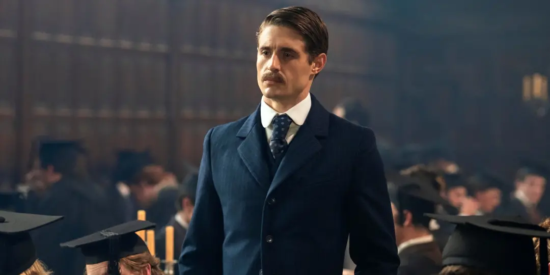 MobLand, do Guy Ritchie, confirma volta para a terceira temporada no Paramount Plus. Isso dá um respiro bom pra quem cu…