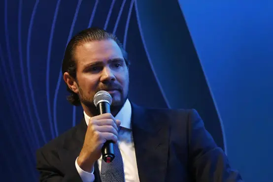 Daniel Vorcaro exigiu que um site retirasse do ar notícia negativa sobre Camilo Santana, após a indicação de Onélia San…