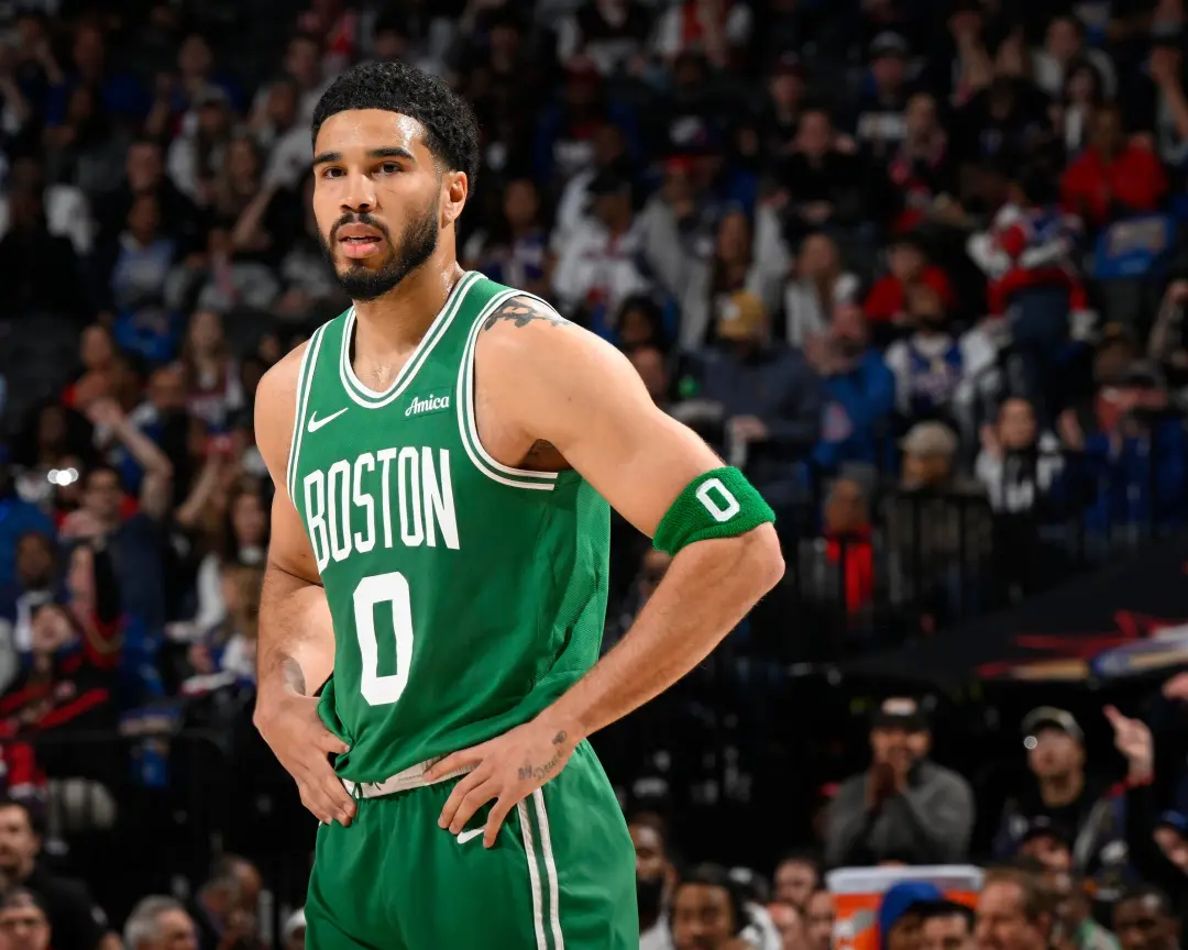 Celtics fazem troca de Jaylen Brown por Paul George. A decisão pode ser um erro, porque tirar Brown que carregou o time…