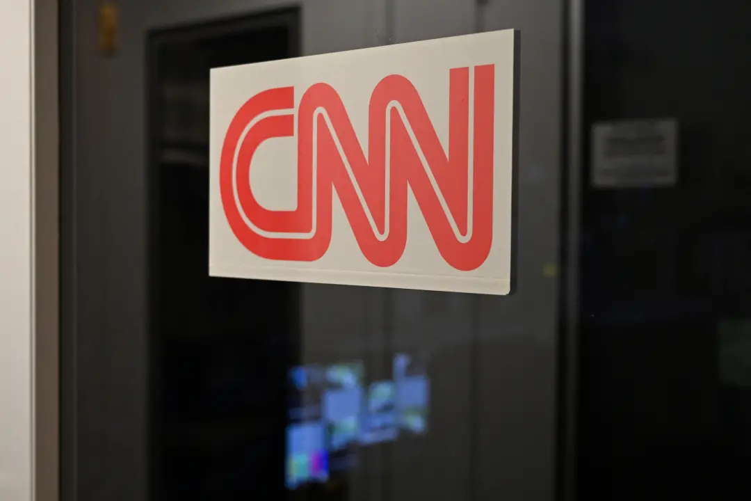 Casa Branca excluiu repórteres da CNN da cobertura da viagem de Donald Trump no Tennessee neste sábado. Essa restrição …