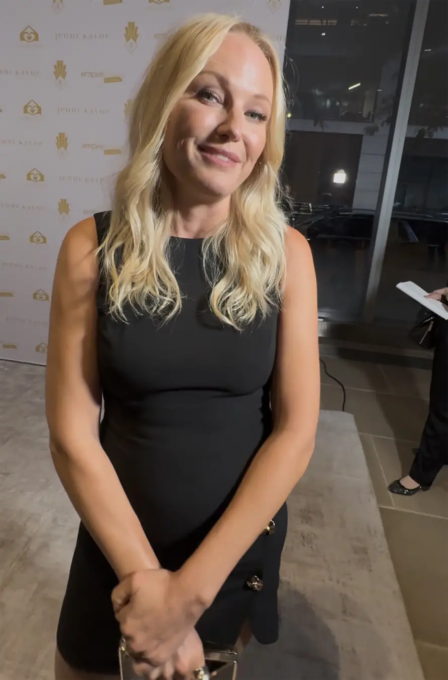 Malin Akerman promete uma segunda temporada salgada e sexy de Hunting Wives. A atriz comentou sobre Margo para um veícu…