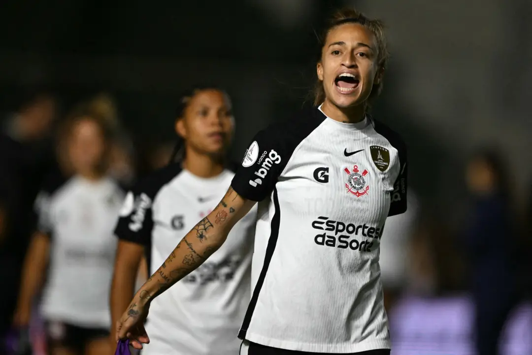 São Paulo e Corinthians vão se enfrentar na final do Brasileiro Feminino 2026. A crise financeira chegou na equipe femi…
