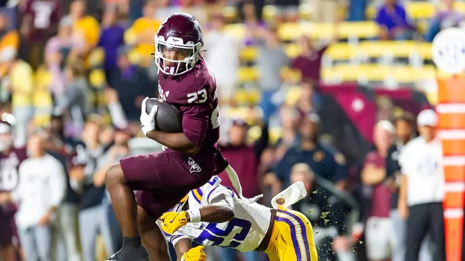 Texas A&M perdeu para Kentucky por 31 a 21, caindo para a 23ª posição. É pesado ver o time não conseguir engrenar no at…