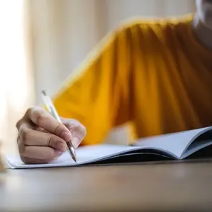 Houve ou ouve, a diferença entre os verbos. Isso muda muito a concordância e o sentido da frase. Eu gosto de cuidar da …