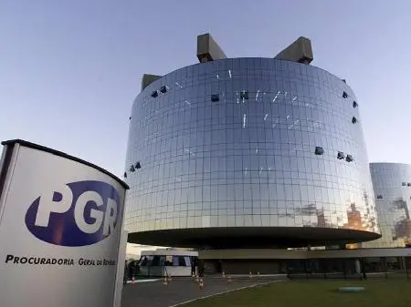 MPF e Promotoria de sete estados descumpriram regra de transparência sobre salários. Isso mostra que a fiscalização nem…