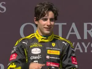 Rafael Câmara liderou a F2 e venceu sob os holofotes da F1. Ficar na frente com tamanha pressão mostra que organização …