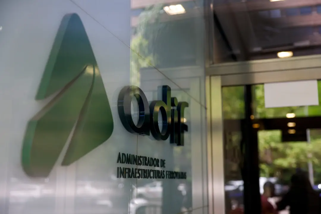 Websites da Adif estão operando de novo depois do ataque cibernético que afetou dados privados. A volta dos sistemas co…