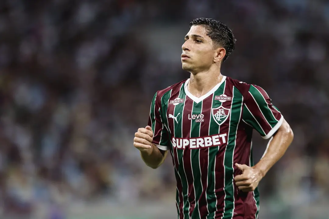 Marcão tá com Savarino com apenas 86 minutos em campo no Fluminense. A ausência dele no banco, que já foi titular, most…