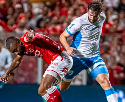 Vila Nova bate Londrina por 2 a 0 em Goiânia e assume a liderança isolada da Série B com 54 pontos. Essa vantagem mostr…