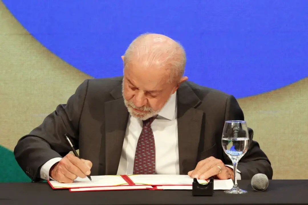 R$ 15 bilhões para compra de dívidas pela União, fase três do Desenrola Brasil. Essa jogada perto da eleição mira 15 mi…