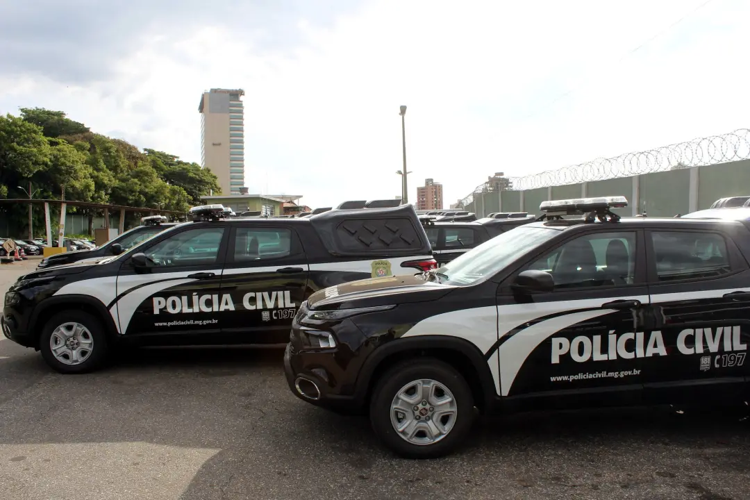 Luana Oliveira Franco da Rosa é procurada por golpes que somam mais de R$ 1 milhão em Minas Gerais. Contratar financiam…