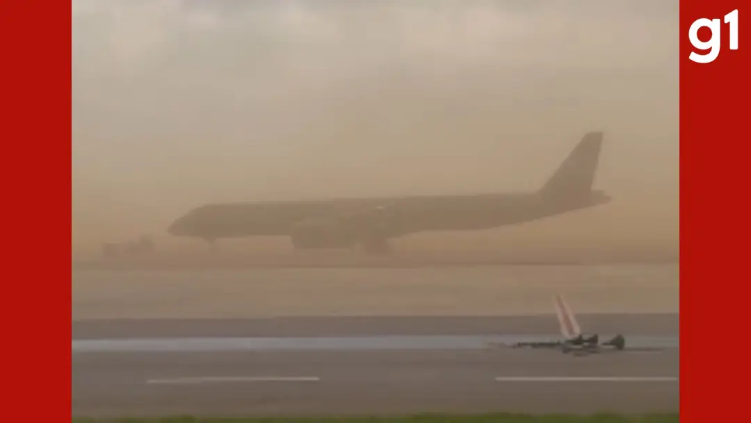 Aeroporto de Sinop, em Mato Grosso, teve visibilidade reduzida por ventania forte que levantou muita poeira. O aeroport…