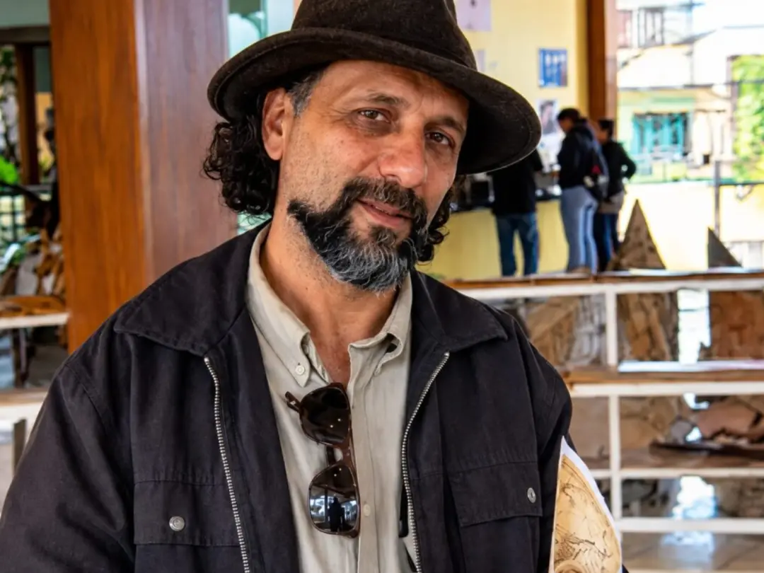 Francisco Braga, Braguinha, jornalista e chargista do Acre, morreu aos 62 anos. Sua contribuição com humor e crítica ao…