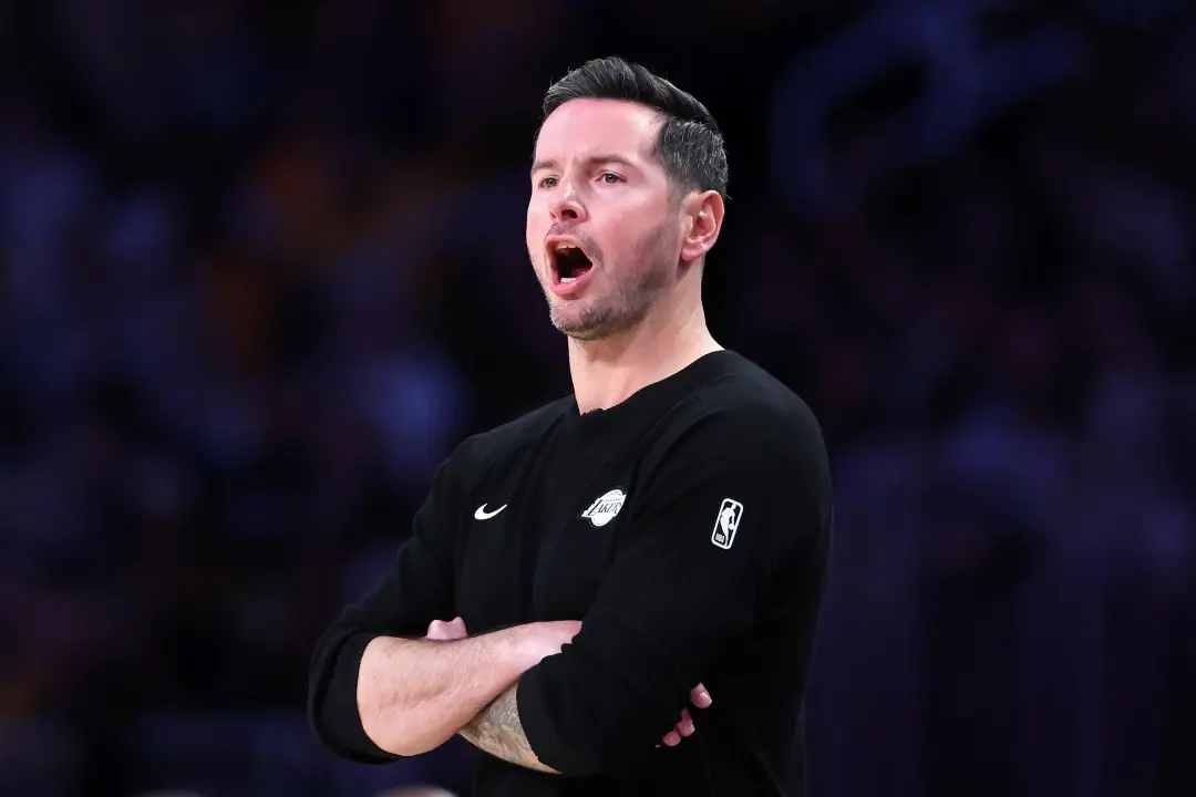 JJ Redick fala que o elenco dos Lakers, com Dončić e Reaves, é o mais coeso desde que ele foi contratado dois verões at…