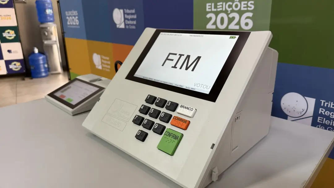Manifestação silenciosa é permitida na votação, mas aglomeração perto das seções é proibida, segundo um desembargador. …
