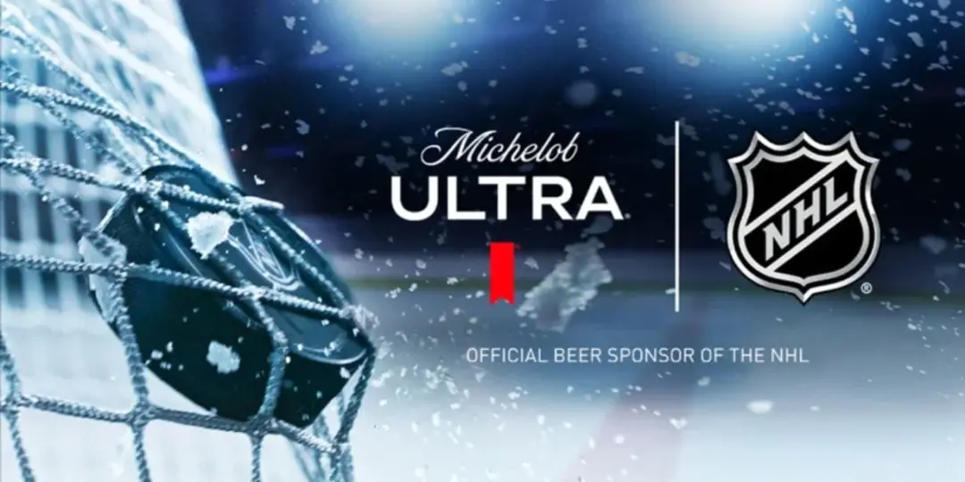 Michelob Ultra virou cerveja oficial da NHL, mantendo acordos com 18 franquias nos Estados Unidos. A marca investe em a…