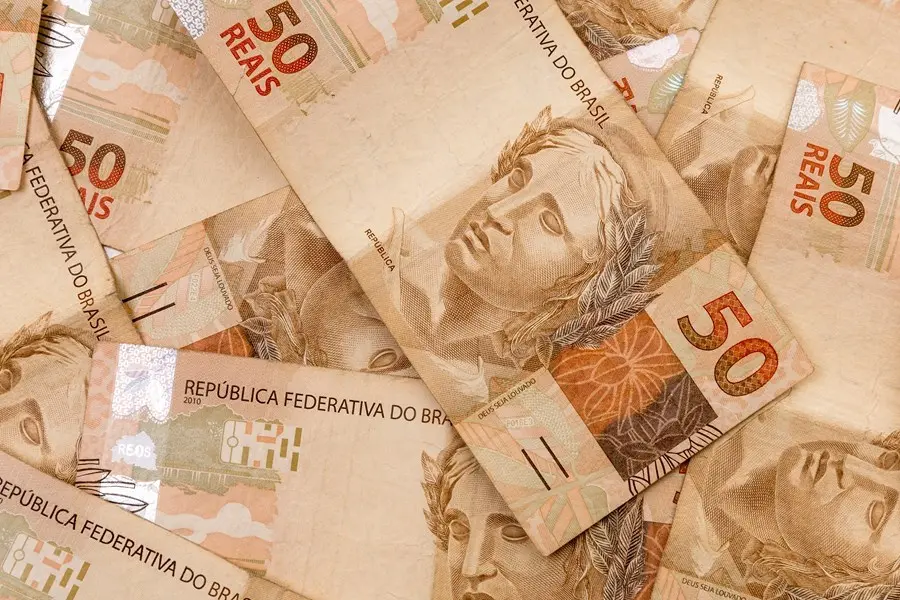 R$ 15 bilhões em investimentos no Tesouro Direto em agosto, o maior valor da série histórica. A captação líquida ficou …
