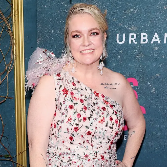 Colleen Hoover não quer encerrar a historia de It Ends with Us ainda. Dois anos depois da briga legal de Blake Lively e…