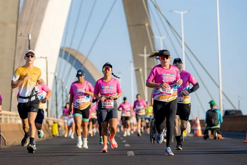 Domingo em Brasília tem corrida de 16 quilômetros bancada pelo Sesc-DF, passando por três pontes do Lago Paranoá. É leg…