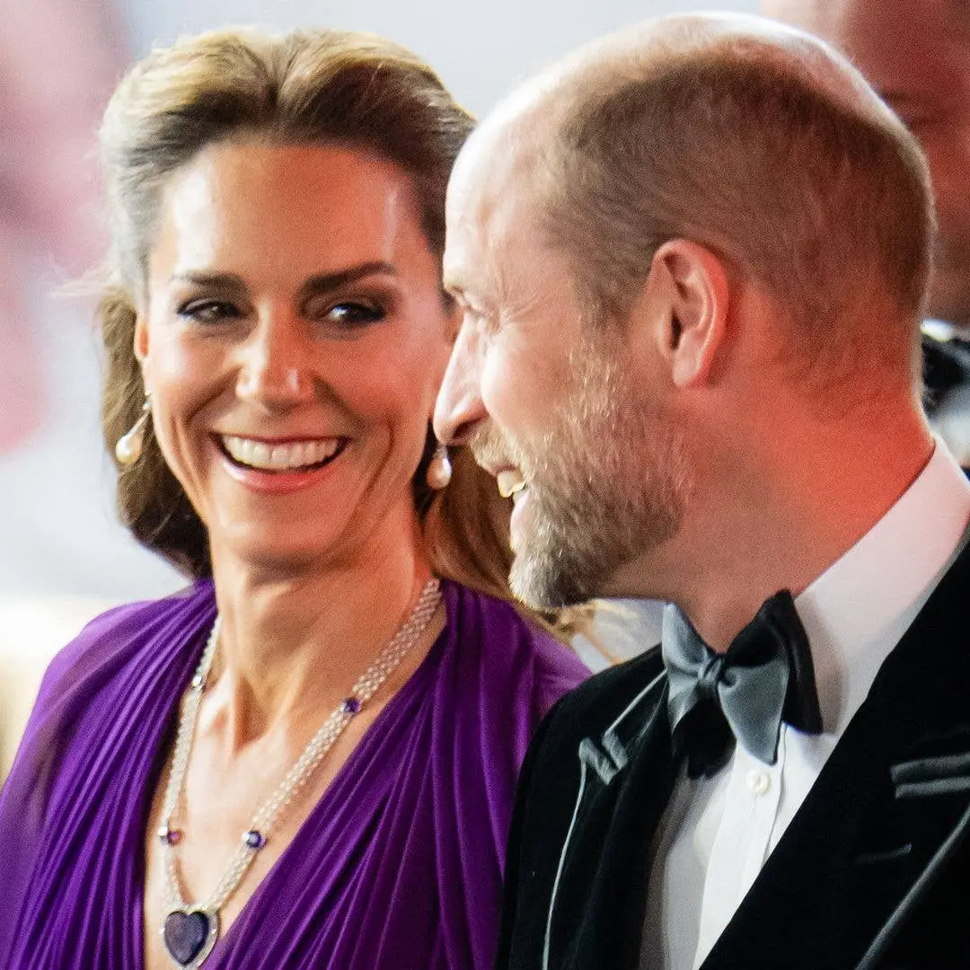 Prince William e Kate Middleton demonstraram carinho durante a estreia do filme Digger em Londres. Achei legal ver que …